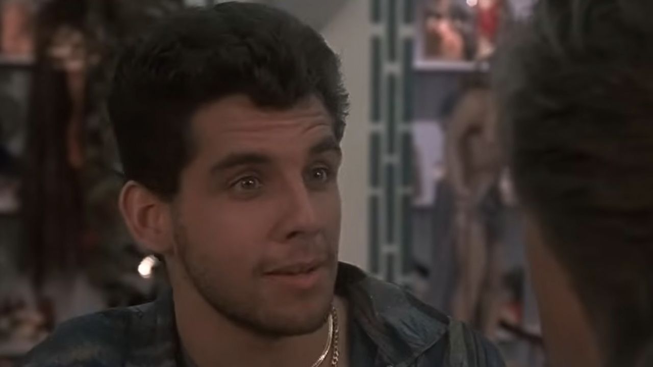 <p>                     Sometimes it feels like Ben Stiller has been around forever, and that's for good reason. One of his very first roles in Hollywood was on an episode in the show's fourth season. Stiller plays a criminal busted by Crockett and Tubbs and he's got some great lines, playing a real scuzzy kind of guy.                   </p>