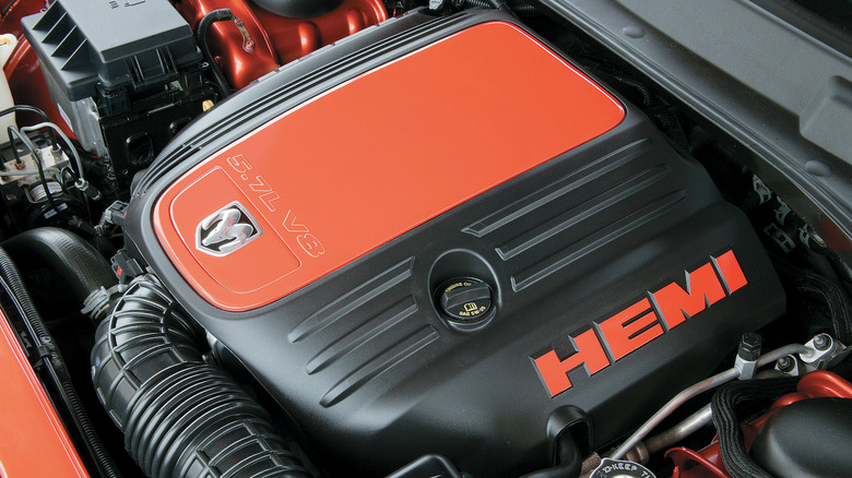 the biggest differences between 392 and 5.7 hemi engines