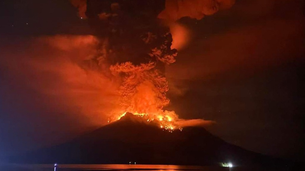 tsunami alert in indonesia after eruption of ruang volcano, thousands asked to leave