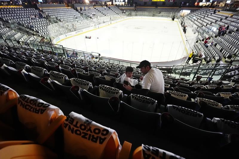 party's over: coyotes end tenure in the desert with raucous atmosphere before move