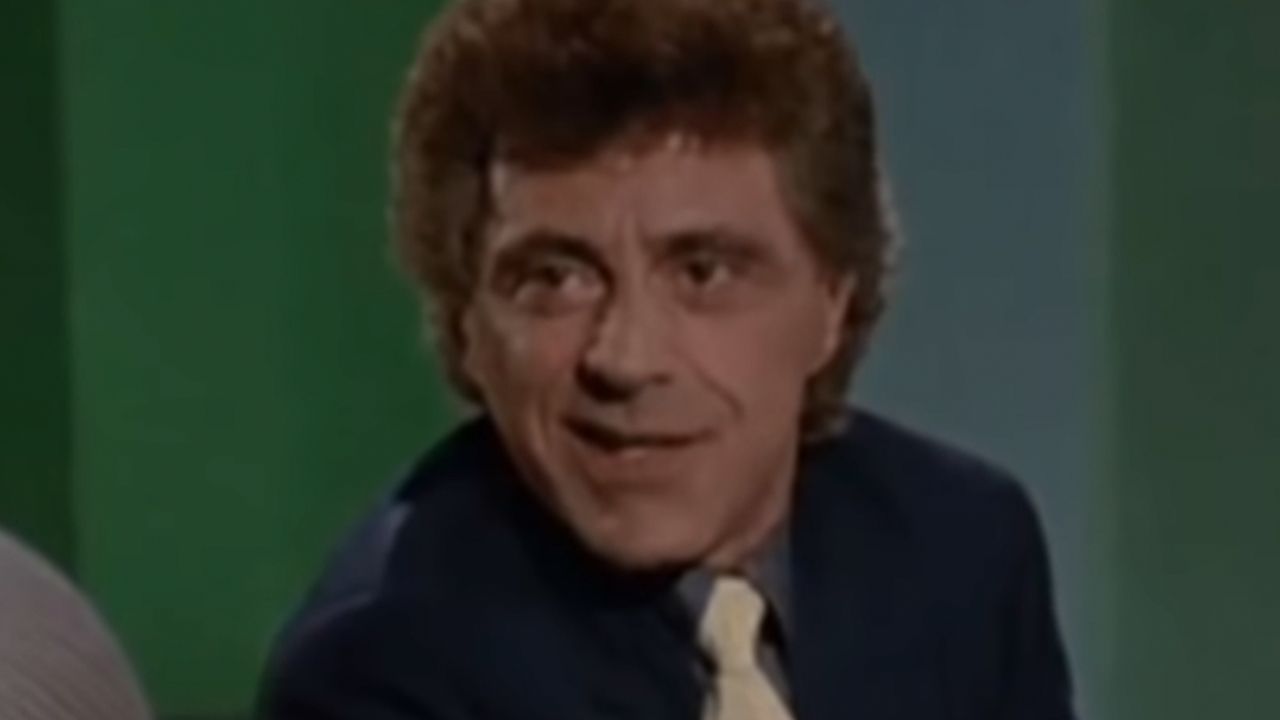 <p>                     The show reached way back in the past when it cast singer Frankie Valli for an episode in its musician-laden second season. New Jersey boy Valli's career goes all the way back to the 1950s and he's had an astonishing 29 Top-40 hits. Still, his first acting role came in 1985 on <em>Miami Vice.</em>                   </p>