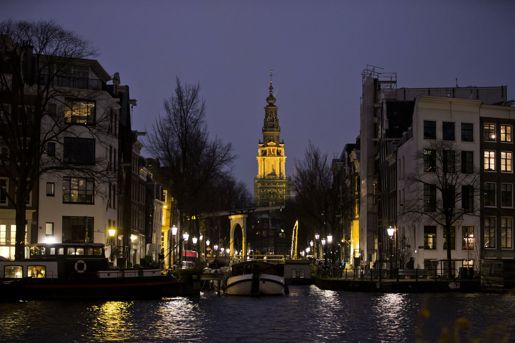 stopp för fler hotell i amsterdam