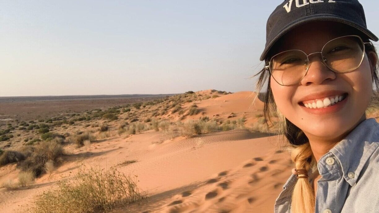 vietnamese backpacker joy finds community in the outback town of birdsville