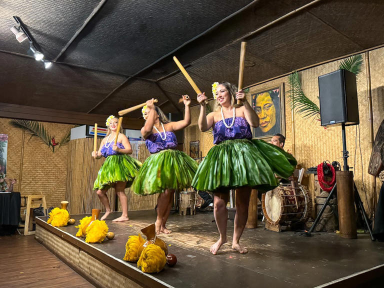 Are you looking for the best luaus in Kauai? Keep scrolling for my honest review of the Tahiti Nui Luau in North Shore Kauai. This Tahiti Nui review was written by Hawaii travel expert Marcie Cheung and contains affiliate links which means if you purchase something from one of my affiliate links, I may earn ... Read more