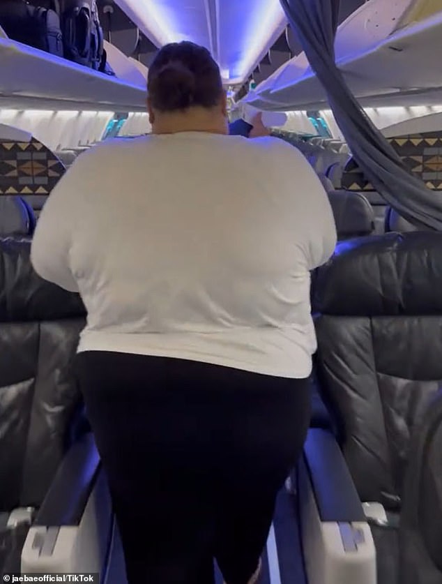 fat pride influencer who says other passengers should fund free seats for plus-size flyers travels without oxygen tank for first time in four years...and proudly flaunts her seatbelt extender