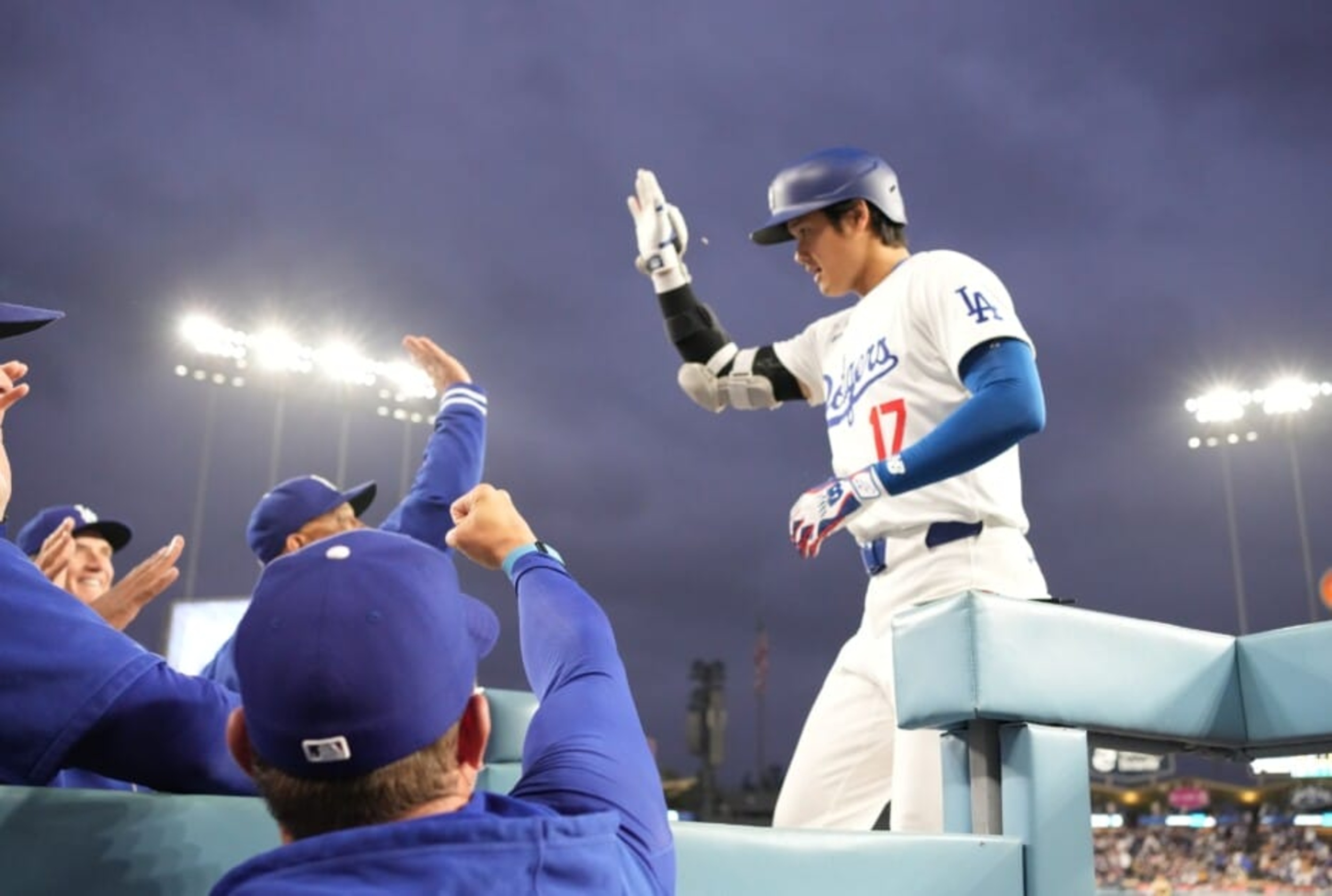 shohei ohtani breaks dodgers record with 8th home run
