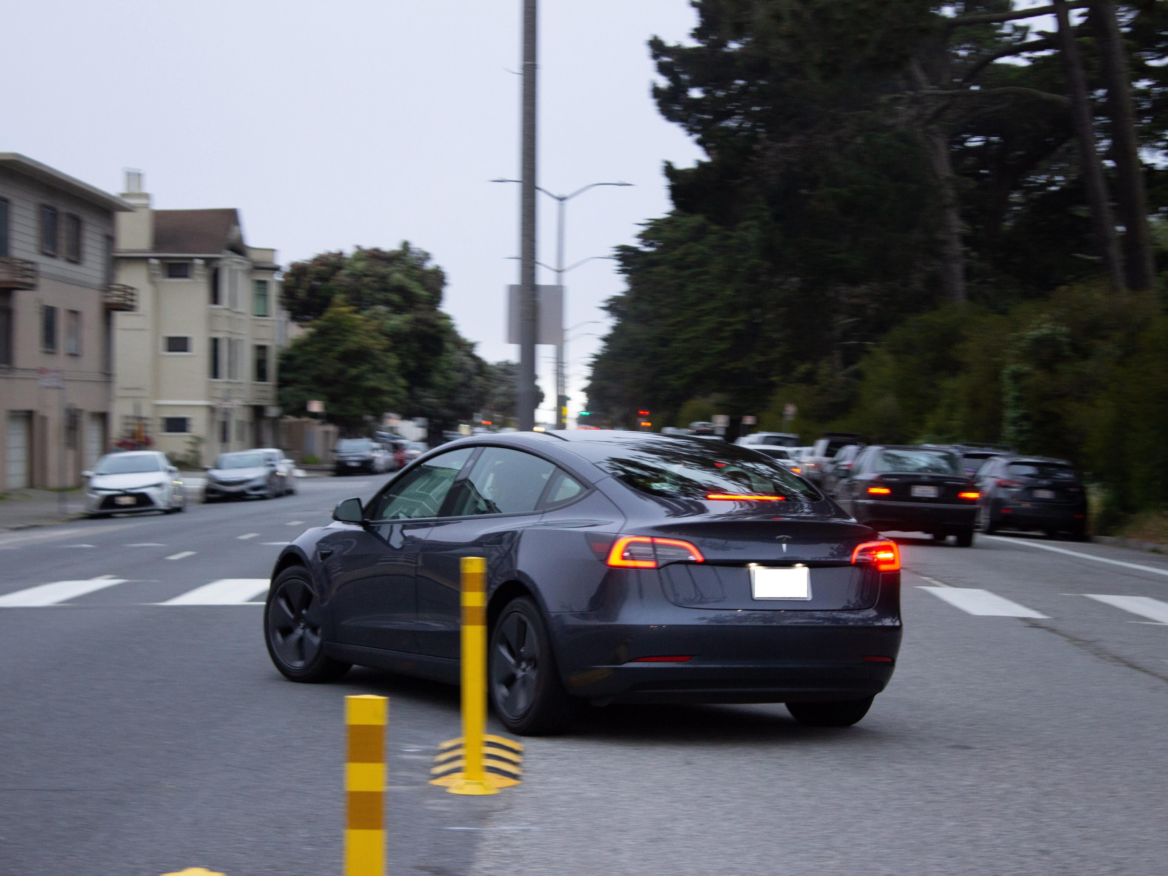 microsoft, these are the kinds of san francisco roads tesla's fsd had a hard time dealing with, report says
