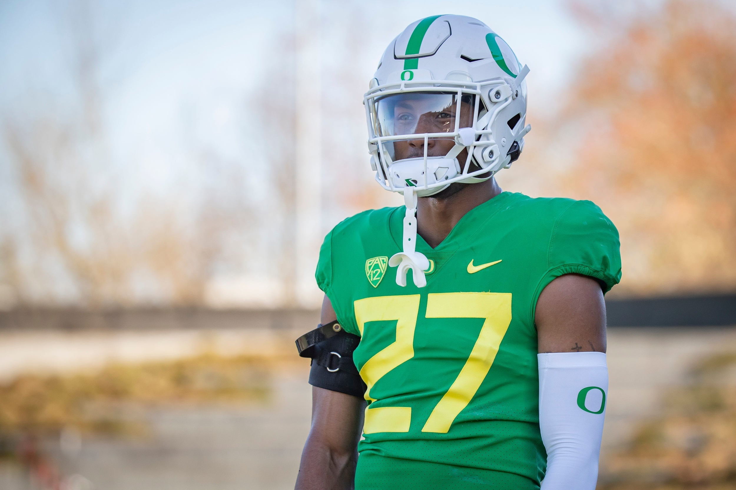 oregon db daylen austin arrested and charged with felony over fatal accident