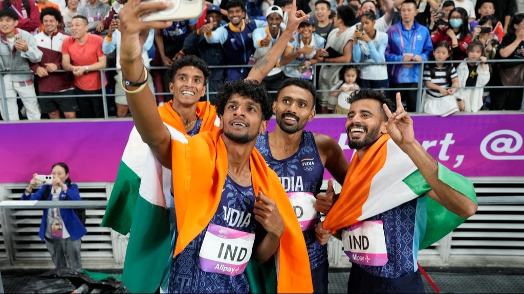 indian men's 4x400m team fails to finish world relays heat race