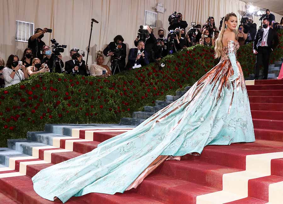 pics: 65 best met gala hair and beauty looks of all time