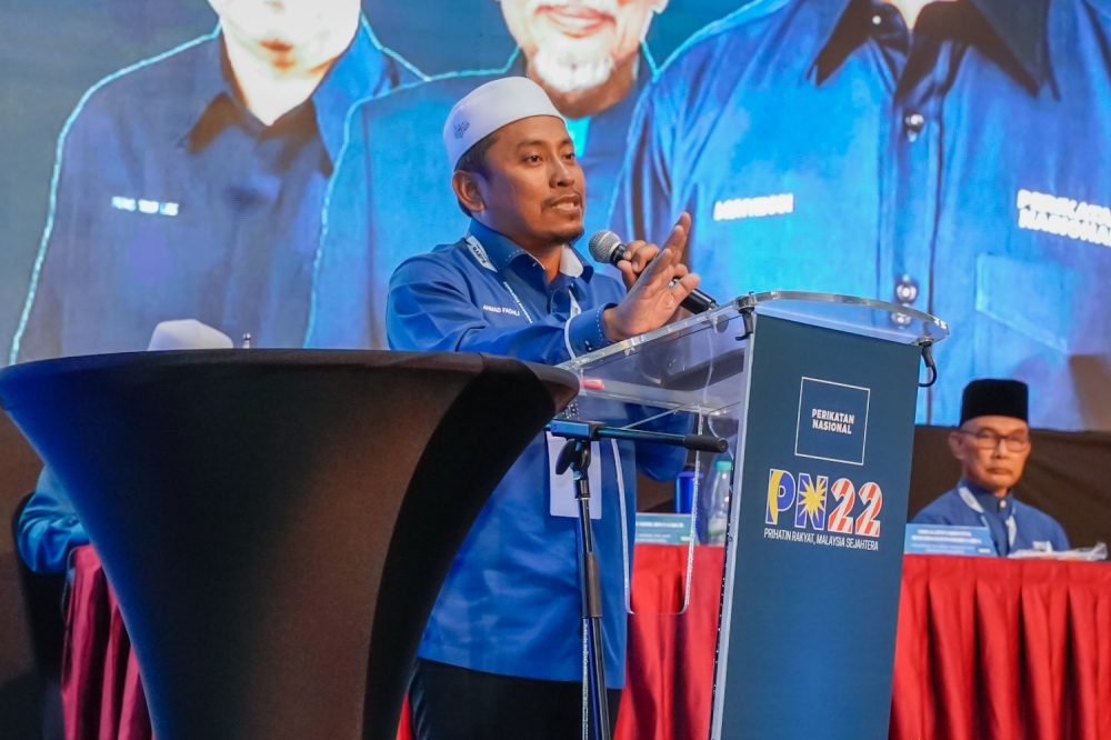 claiming pakatan started tiff, pas info chief says his party not against vernacular schools