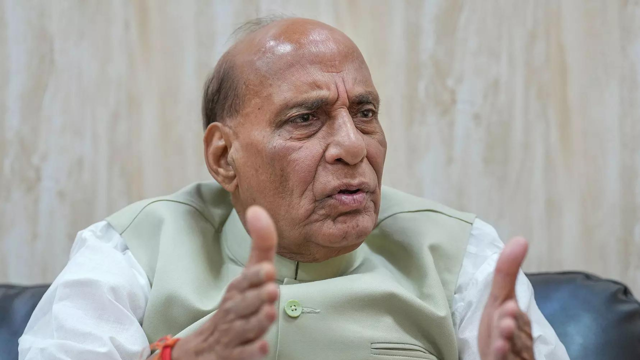 rahul gandhi has no fire but congress playing with fire by attempting hindu-muslim divide: rajnath