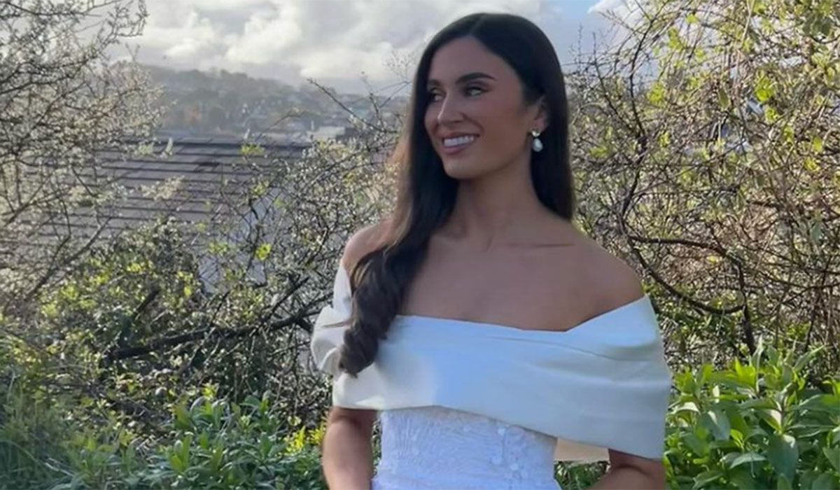 former miss ireland aoife o'sullivan collects her wedding dress of dreams