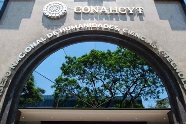 académicos urgen a la corte discutir la ley que creó al conahcyt, ante incertidumbre de becarios e investigadores