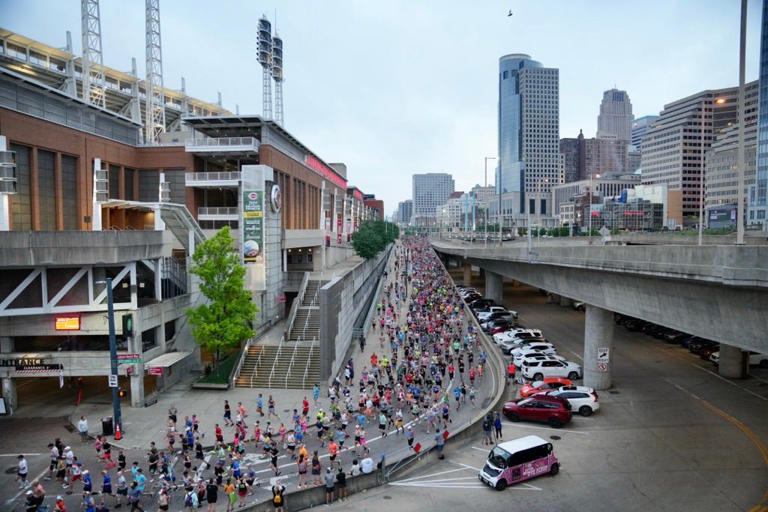 'I trusted my training': Olivia Anger wins women's Flying Pig Marathon ...