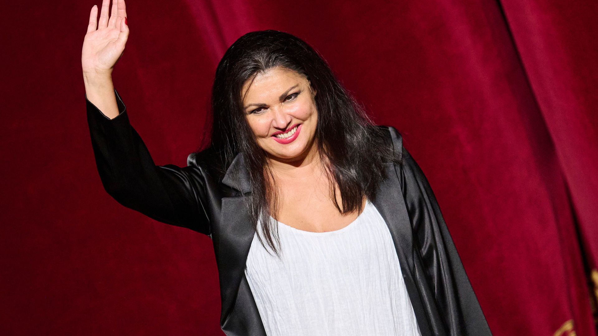 Anna Netrebko In Wiesbaden: Hunderte Demonstrieren Gegen Auftritt Von ...