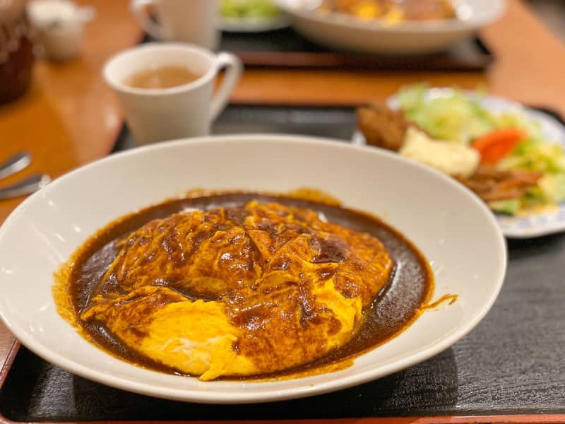 東京旅行で一度は食べたいレトロな老舗食堂の「絶品オムライス」4選