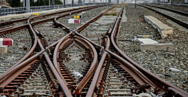 υπουργείο μεταφορών: στα €463 εκατ. το κόστος πλήρους αποκατάστασης του σιδηρόδρομου στη θεσσαλία