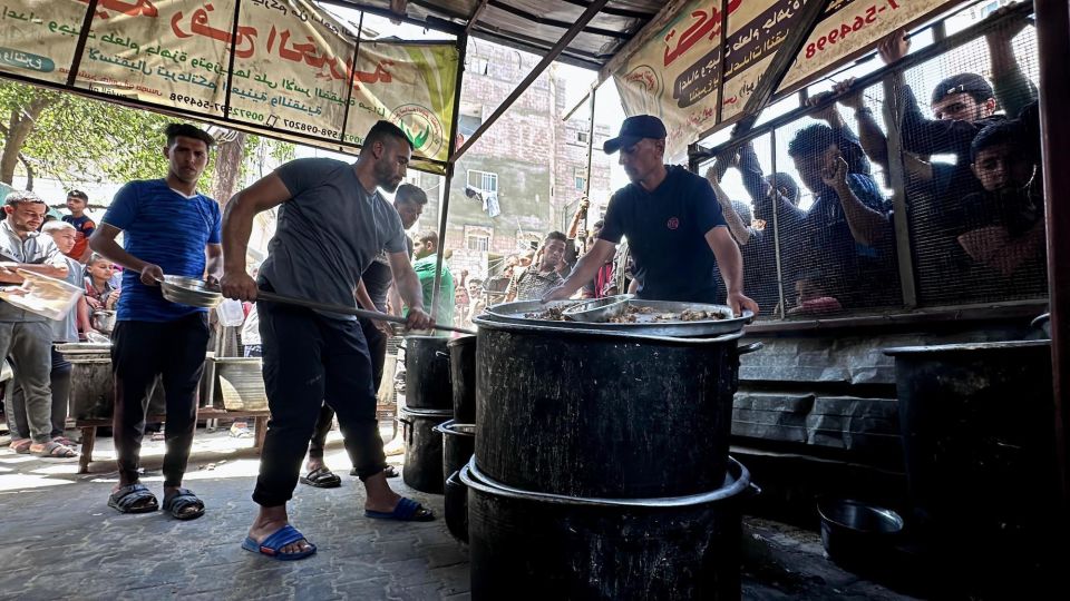 ‘full-blown famine’ happening in gaza, says world food programme executive director