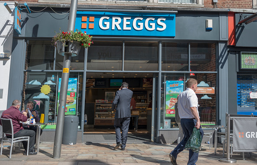 bank holiday opening times for mcdonald's, greggs and kfc