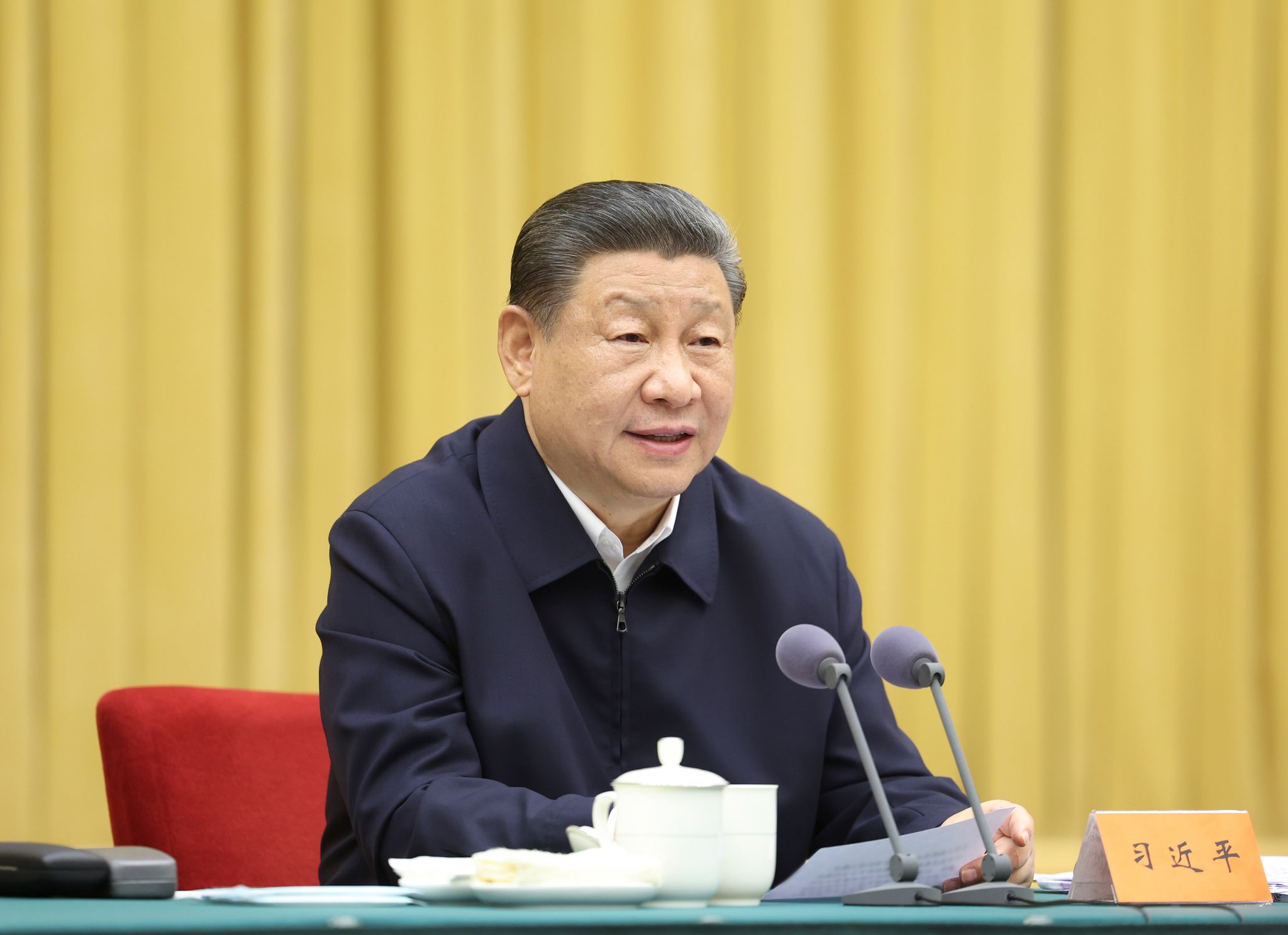 chinas staatschef xi startet europareise