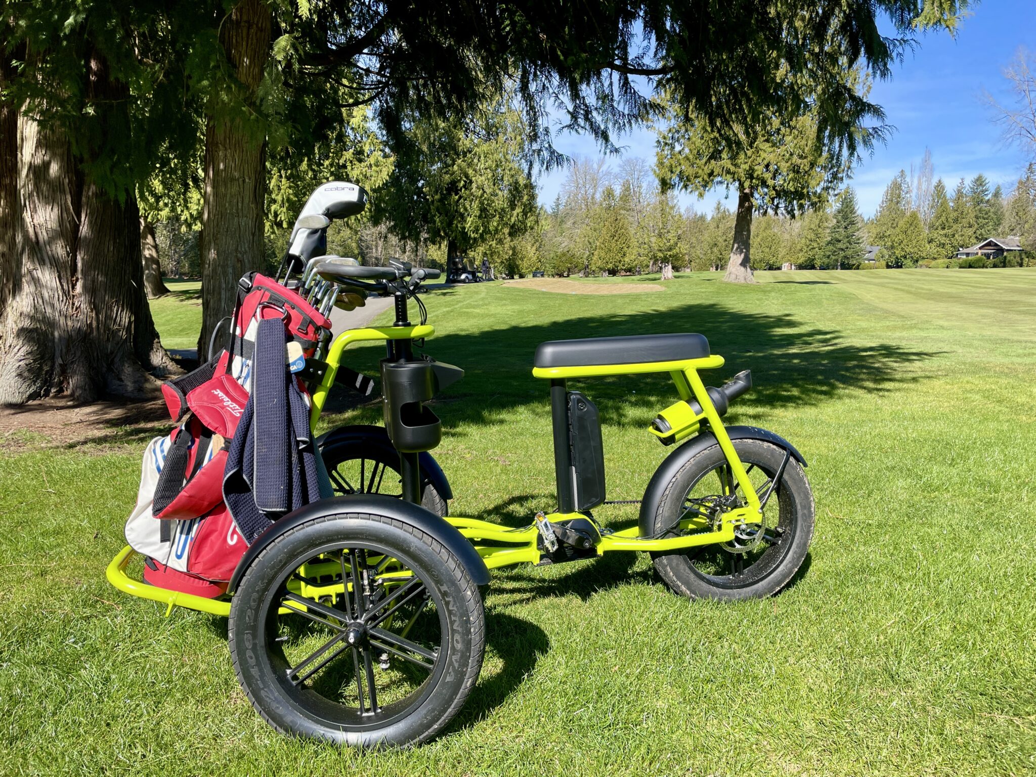 microsoft, riding bikes and making birdies: we played golf with an electric 3-wheeler built by a seattle startup
