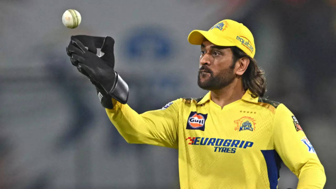 ms dhoni becomes first player to achieve this massive record in ipl