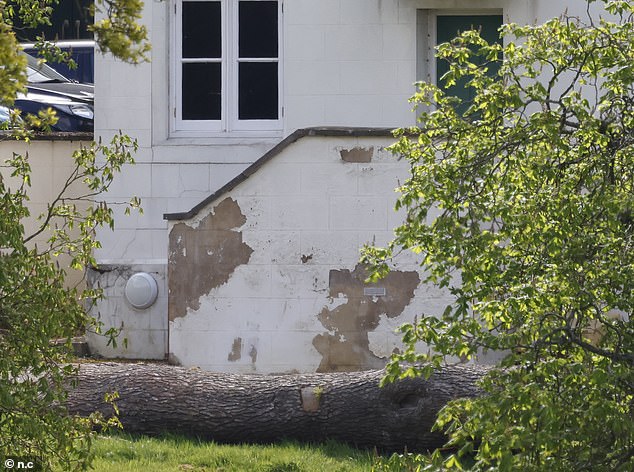 pictured: prince andrew's crumbling 'neglected' royal lodge