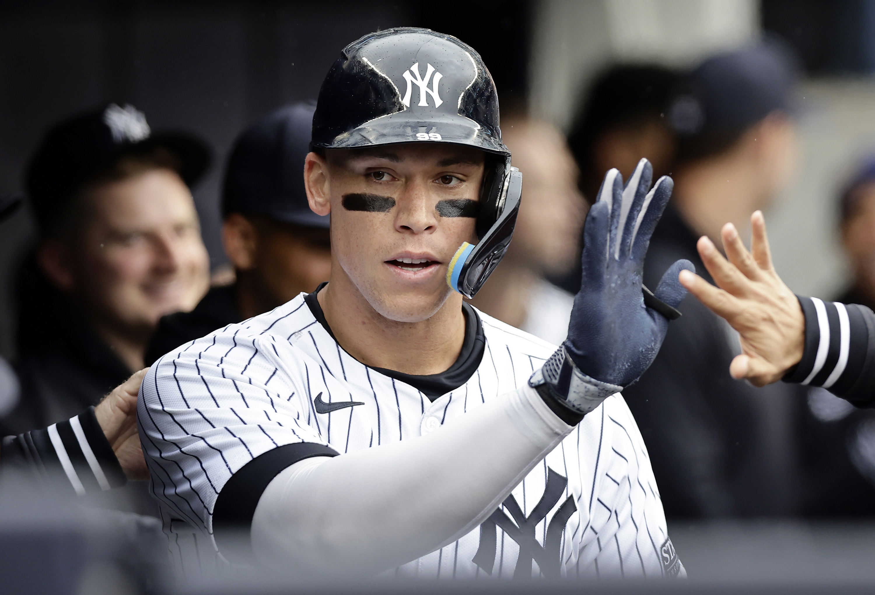 aaron judge homers in first at-bat since ejection, juan soto hits game-winning double as yankees sweep tigers