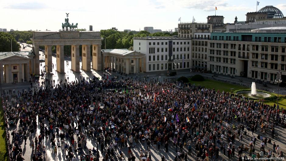 germany: thousands protest after attack on eu lawmaker
