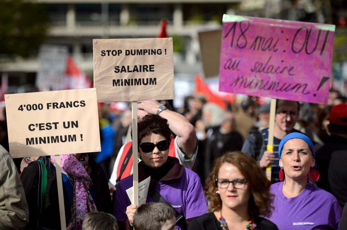 «verfassungs­widrig»: kantone gehen gegen mindestlohn-verbot auf die barrikaden