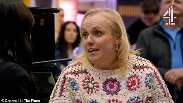 moment the piano contestant plays song for father with alzheimer's