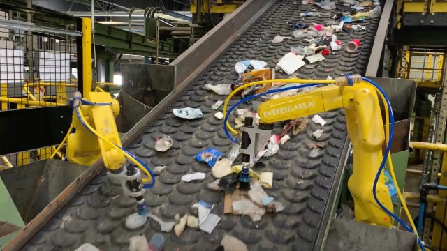 startup deploys 3d cameras and robots to help solve major problem with us recycling: 'plants have been using outdated technologies'
