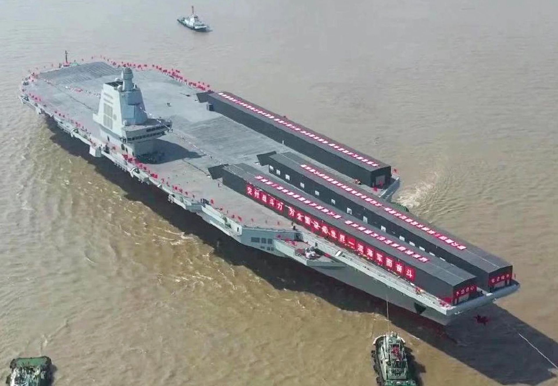 próby morskie chińskiego lotniskowca fujian. tylko trzy kraje mają takie okręty