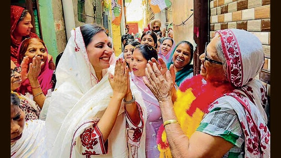 ludhiana candidates’ spouses in thick of poll action