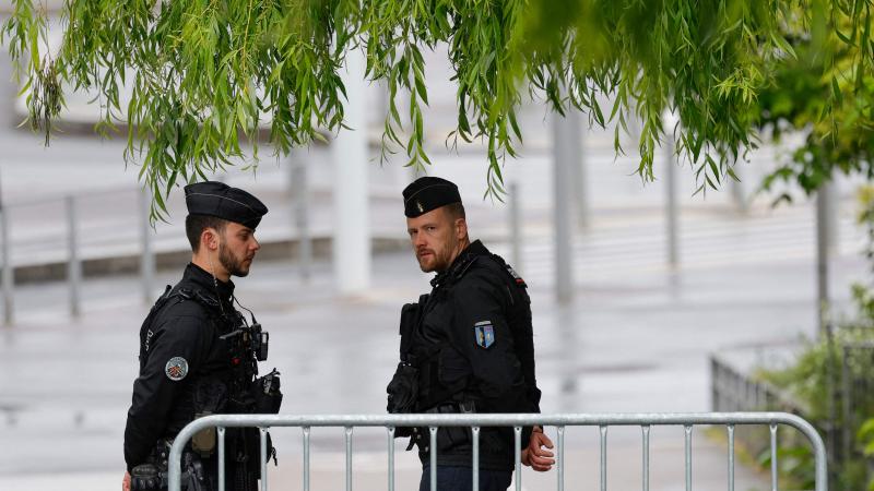 deux hommes tués par balles près de paris
