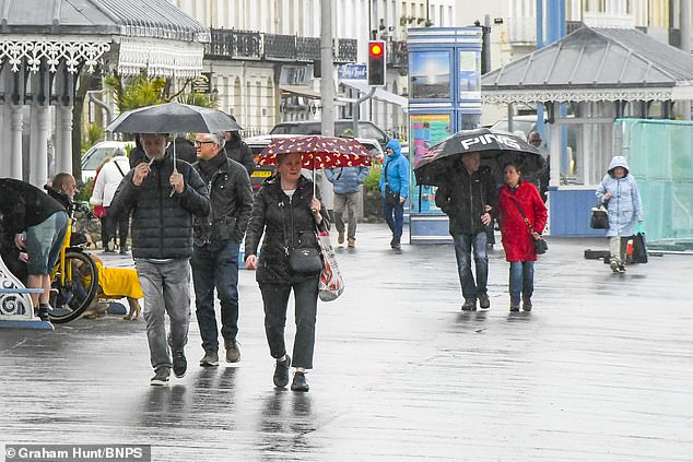 temperatures to hit 21c on monday but sun could be interrupted by rain