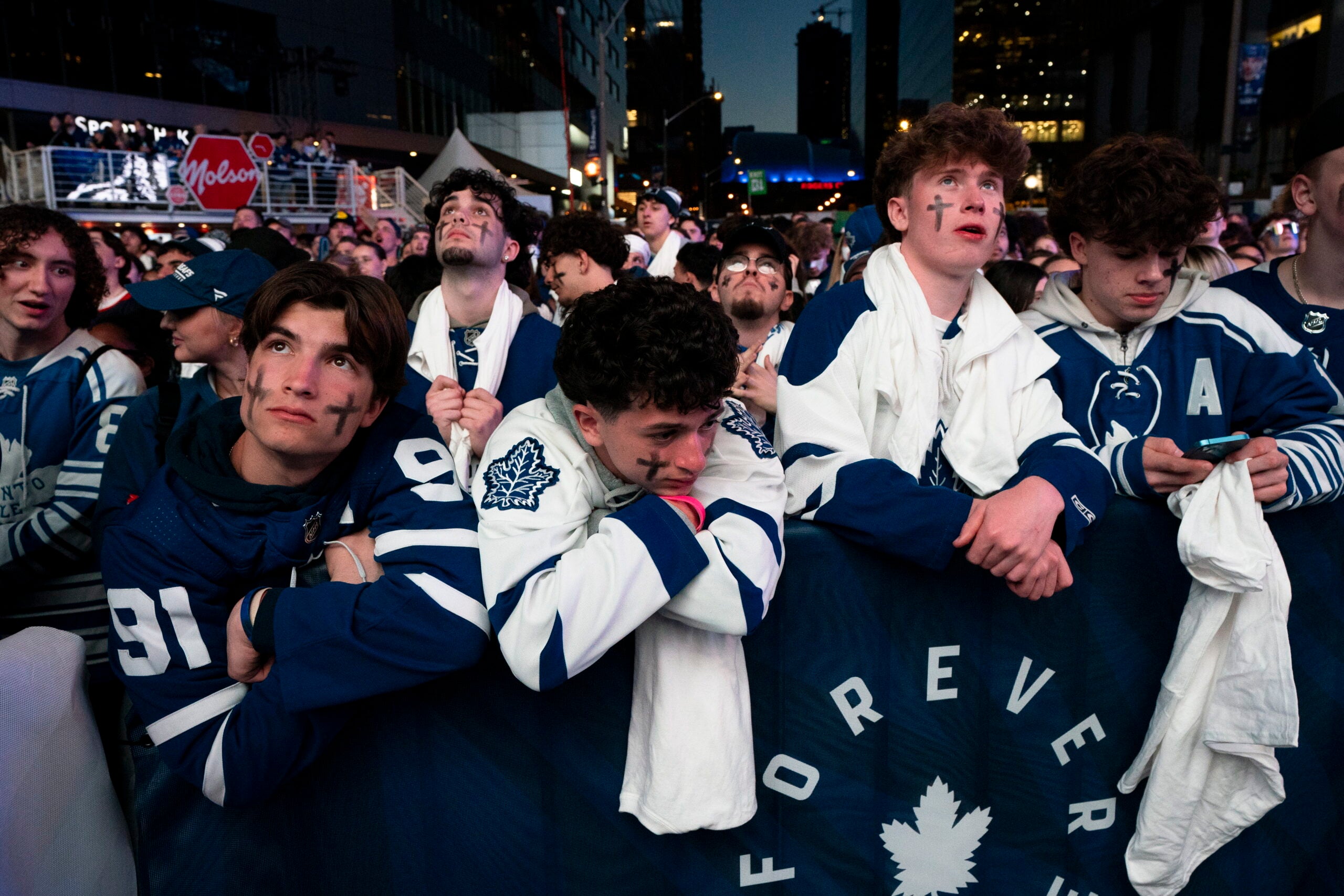 TD Garden Shows Footage Of Dejected Fans In Maple Leafs Square After ...