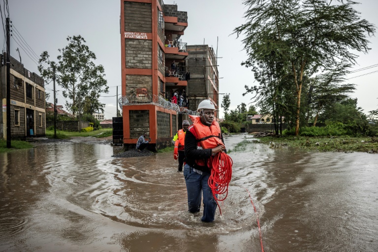 balance de muertos por inundaciones en kenia sube a 228 desde marzo