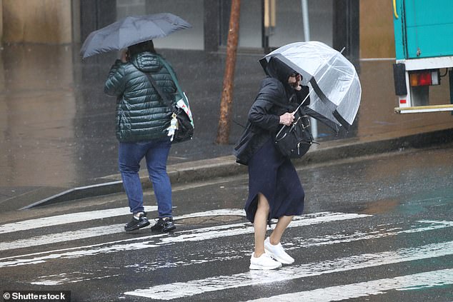 heavy rainfall to lash sydney for 10 days
