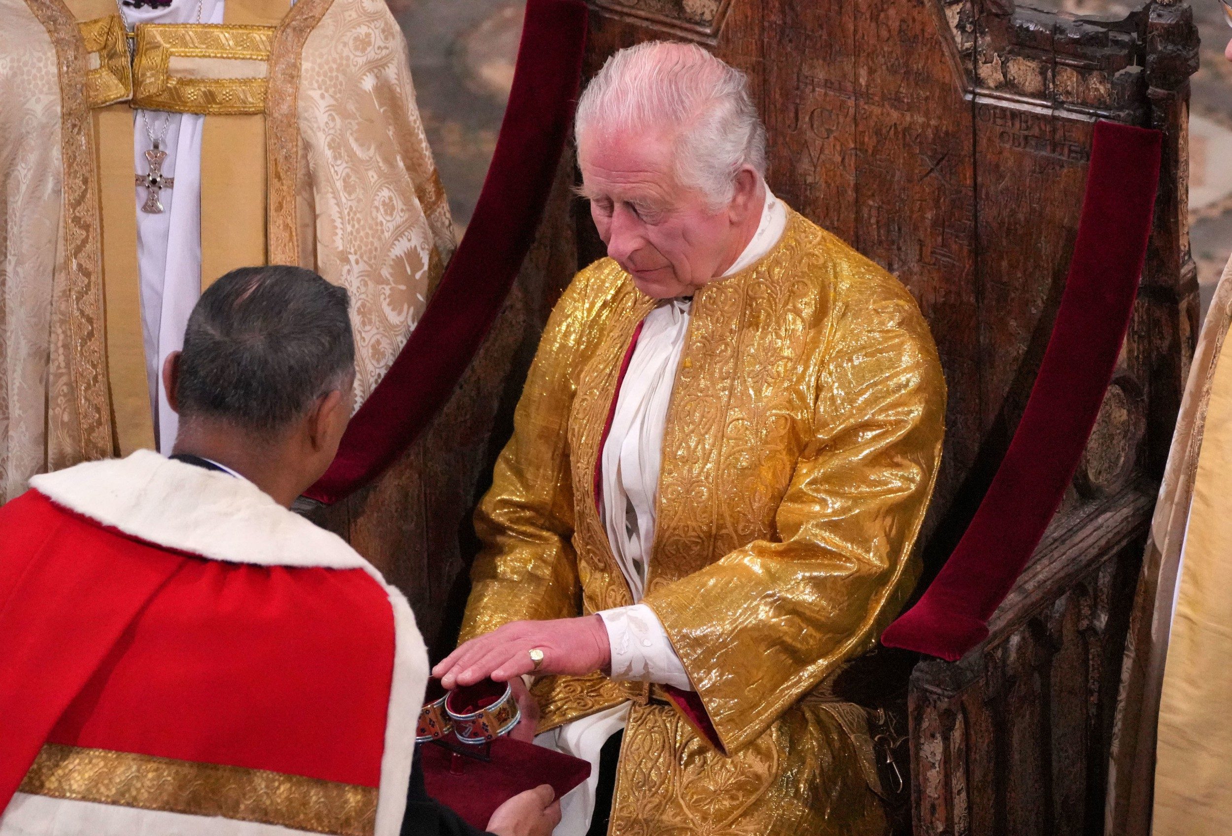 how the royals saved westminster abbey from financial disaster