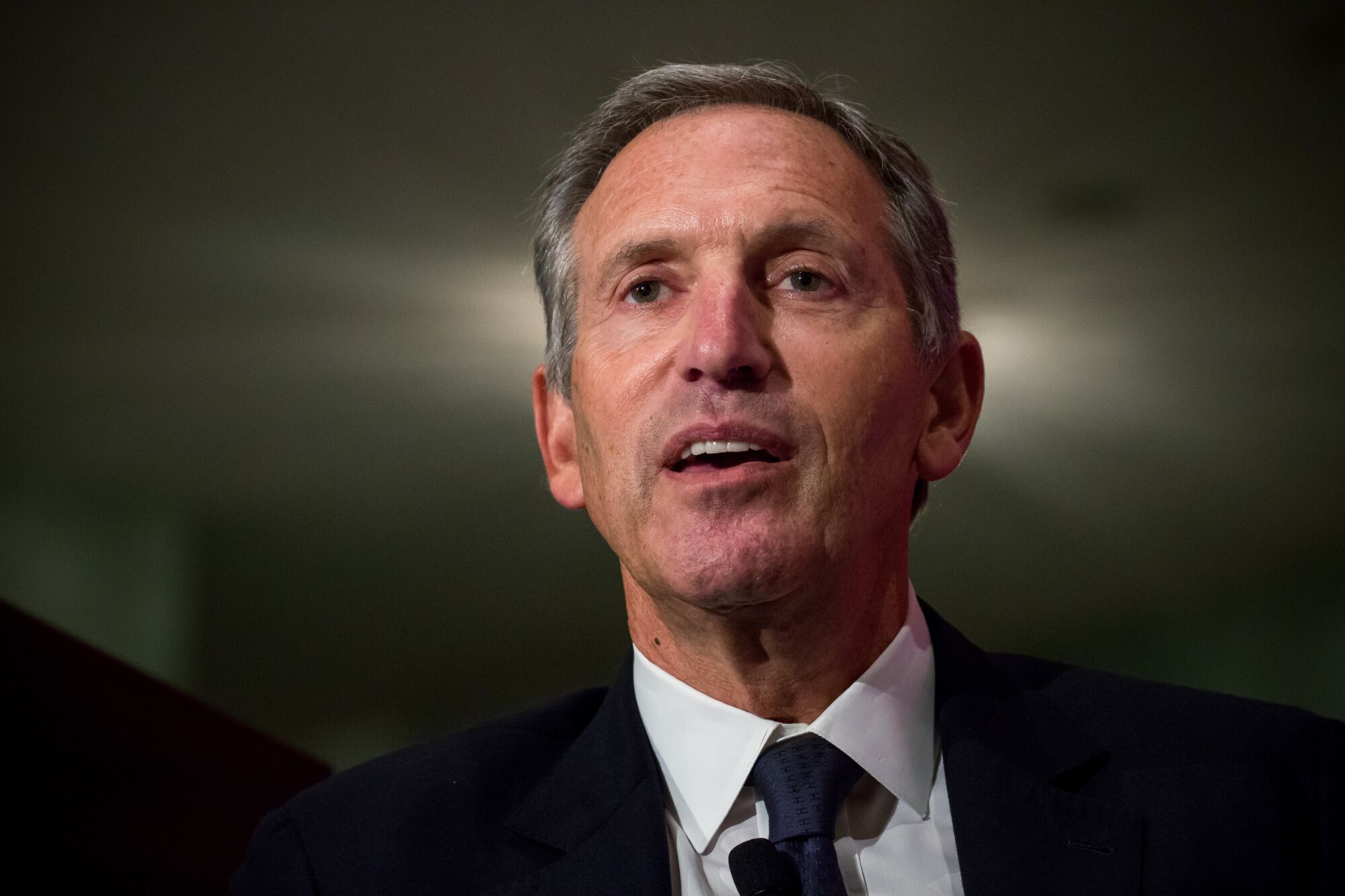starbucks’ howard schultz tells company not to make excuses after big miss