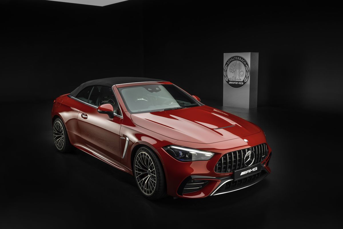 2025 mercedes-amg cle53 cabriolet is a buff and sporty softtop
