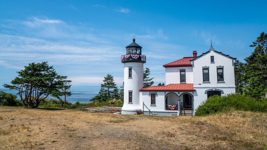 <p>The Admiralty Head Lighthouse is a well restored, 30 foot tall lighthouse on the western side of Whidbey Island. The lighthouse itself has been decommissioned as a navigational aid for over 100 years now and today it stands within Fort Casey State park where visitors can tour the grounds and peek inside the lighthouse.</p>