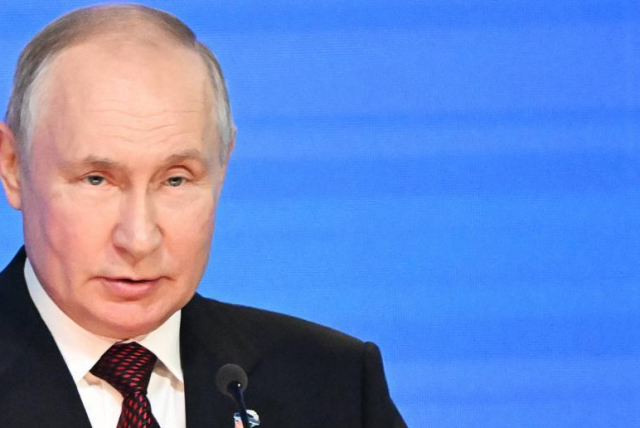 rusia: vladimir putin ordena ejercicios con armas nucleares tácticas ante 'amenazas de occidente'