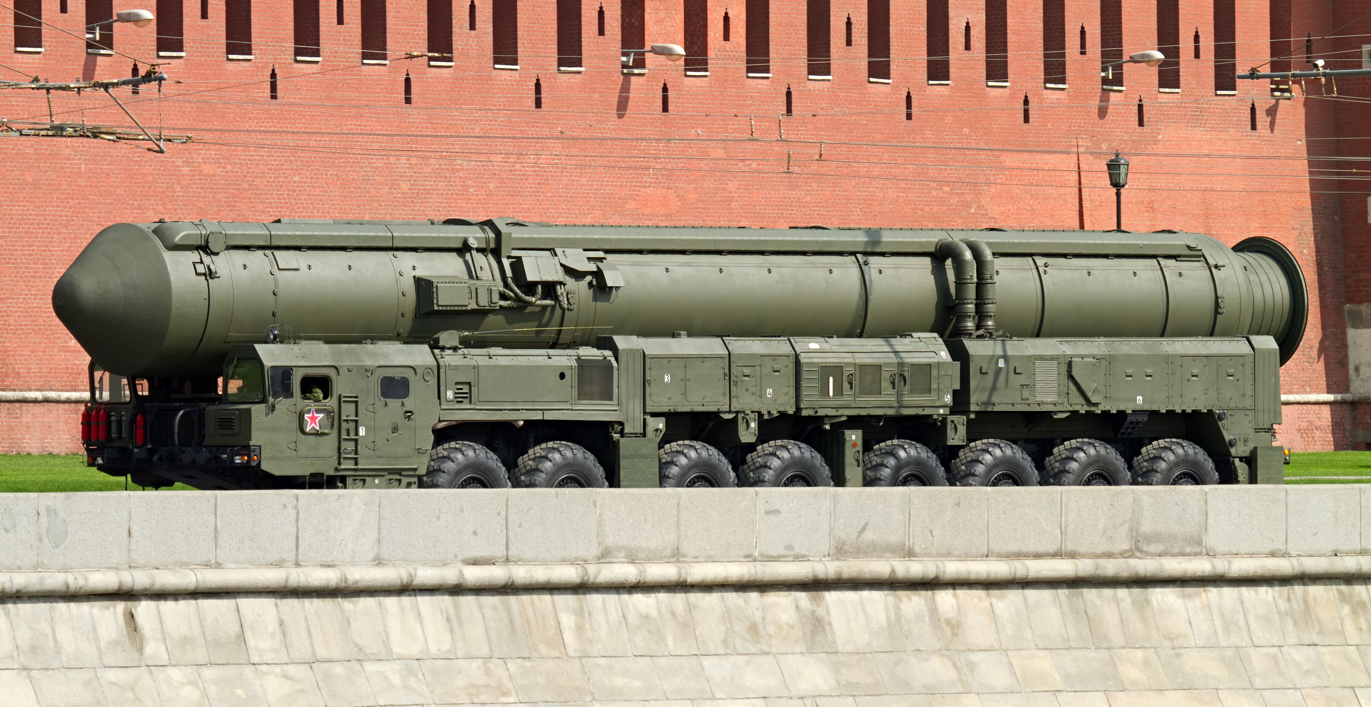 vladímir putin ordena nuevos ejercicios nucleares del ejército ruso y eleva la alerta en la unión europea