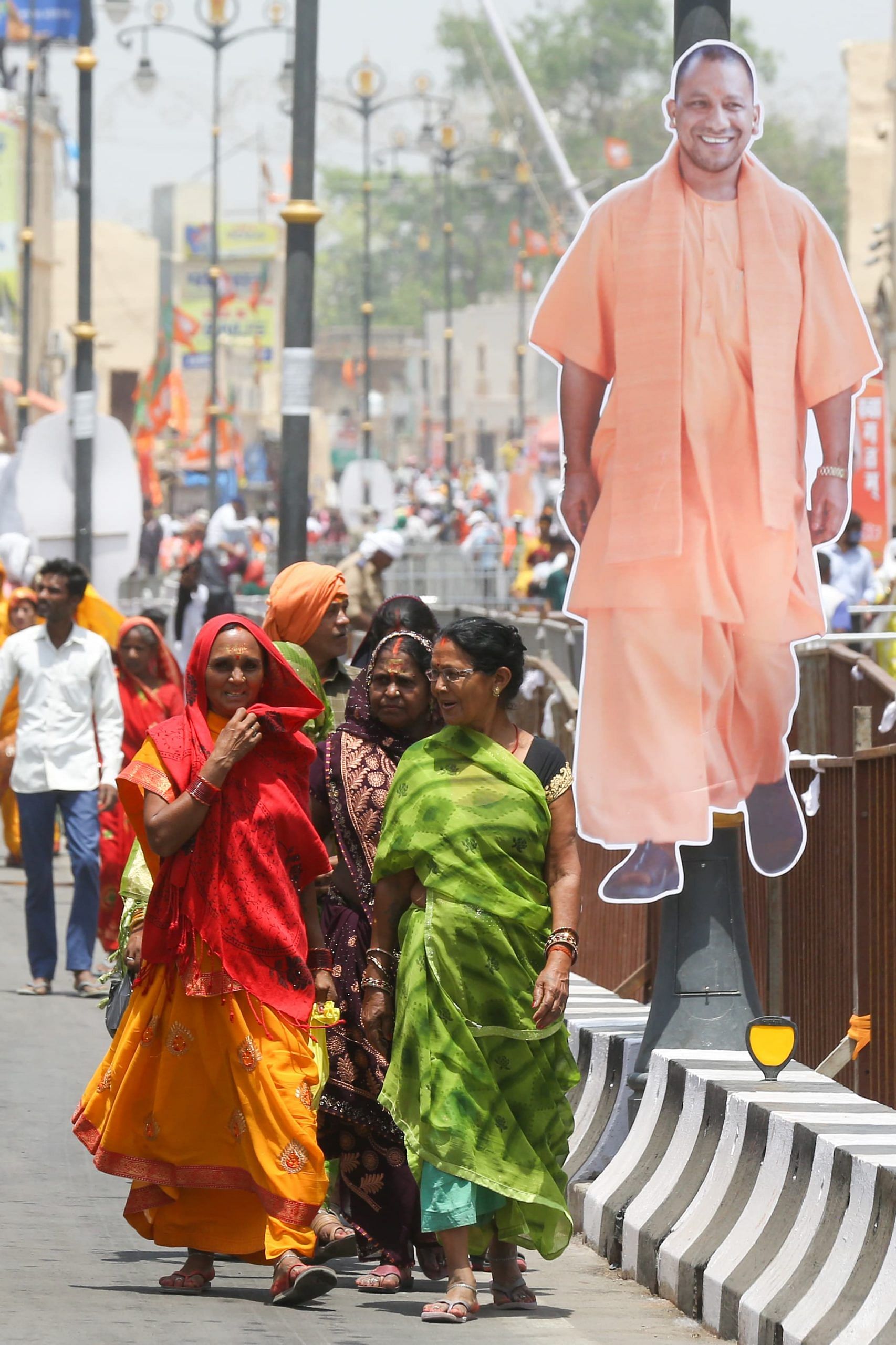 2 km roadshow, obeisance to ram lalla, sea of supporters — pm modi’s blockbuster procession in ayodhya