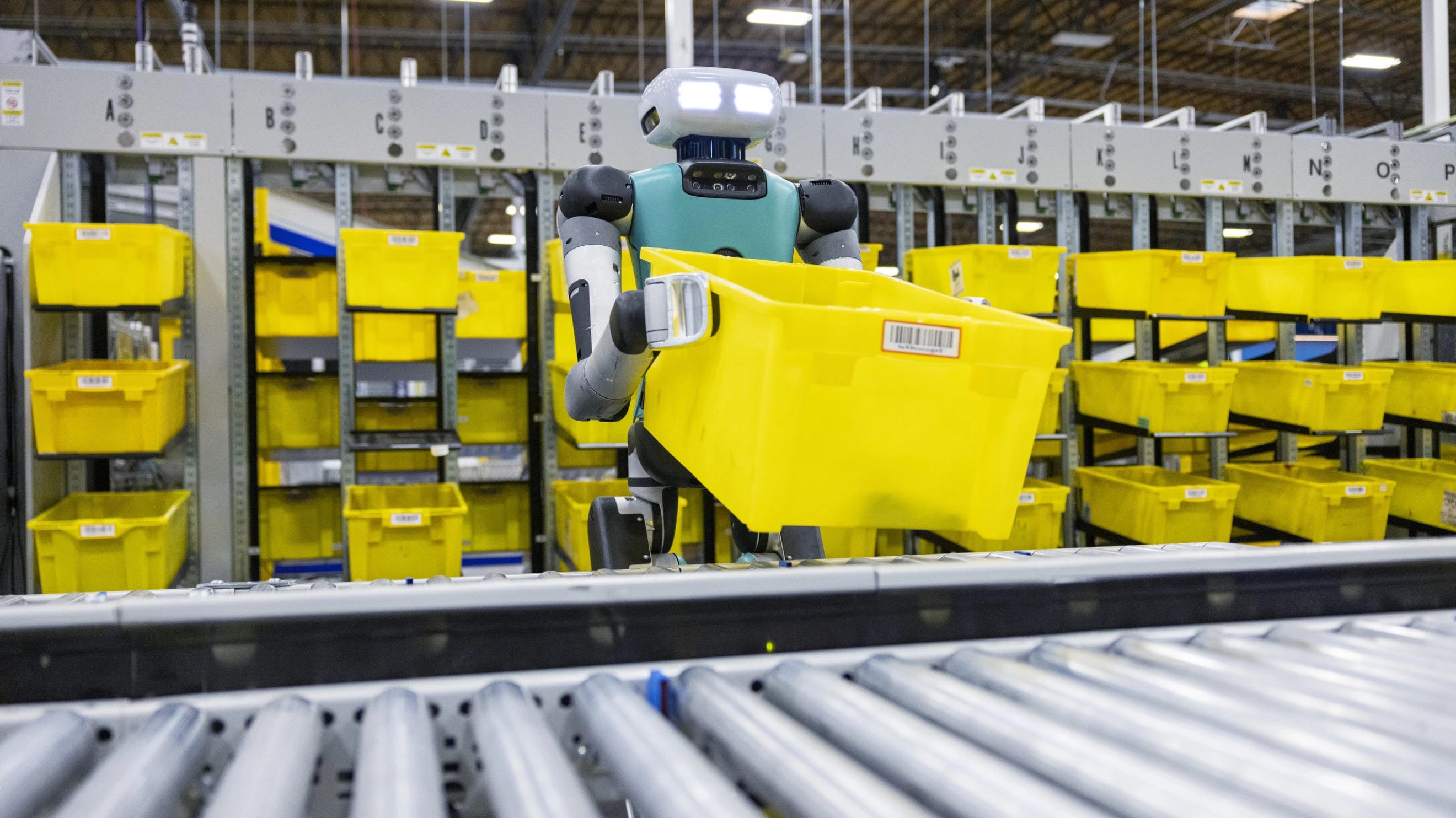 amazon, microsoft, amazon's warehouse robot army keeps getting bigger and bigger