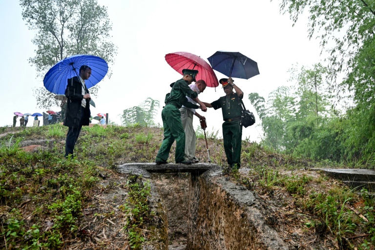 vietnam welcomes french veterans back to 'hell' of dien bien phu