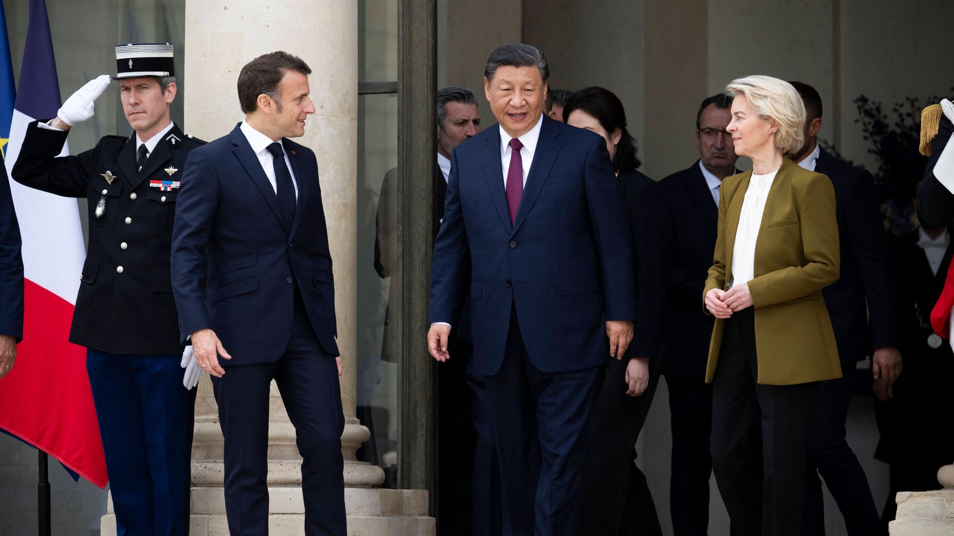 china-politik der eu: macron und von der leyen betonen notwendigkeit ausgeglichener beziehungen zu china